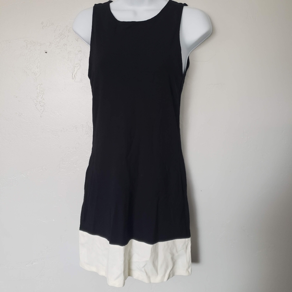 Sanctuary XS Sleeveless Black Mini Dress White Ruffle Zipper Back Colorblock